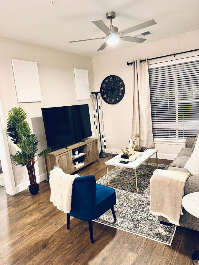 Spacious Castle W Gym Pool Free Parking I Walk To Dowtown N Broadway Nashville Dış mekan fotoğraf