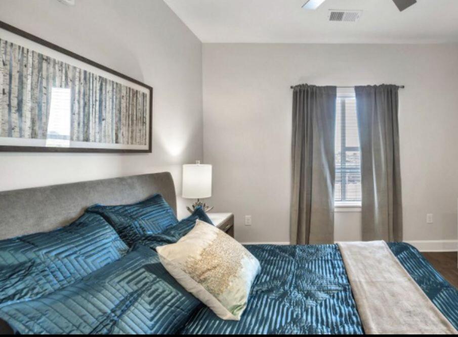 Spacious Castle W Gym Pool Free Parking I Walk To Dowtown N Broadway Nashville Dış mekan fotoğraf