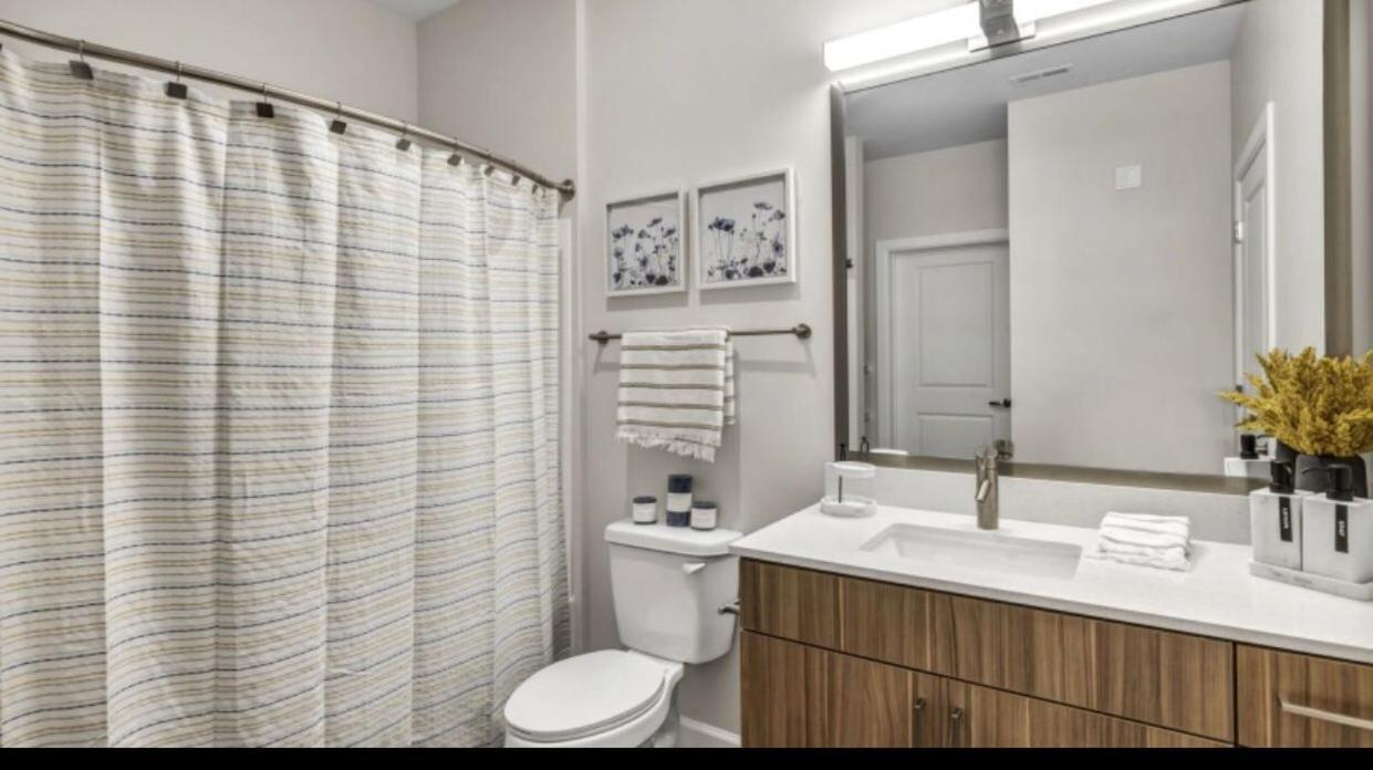 Spacious Castle W Gym Pool Free Parking I Walk To Dowtown N Broadway Nashville Dış mekan fotoğraf